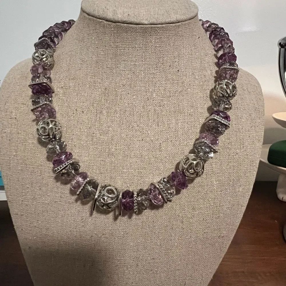 🆕 Napier Shades of Purple and Silver Acrylic Bead Necklace with 3" Extender